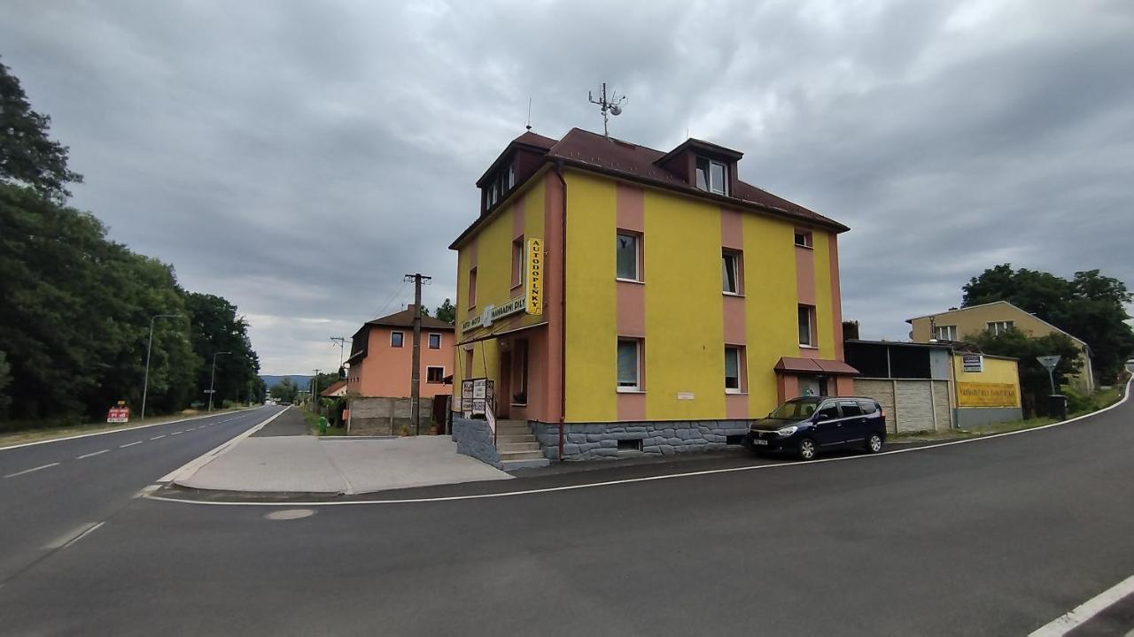 Apartman Amsel Ostrov  Esterno foto